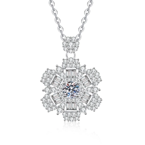 Collana con ciondolo a fiocco di neve in argento S925 di lusso con pietre di moissanite