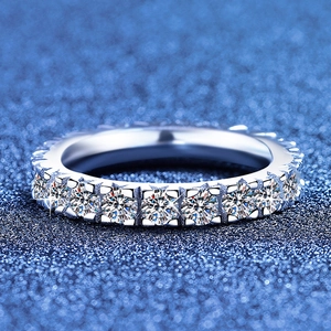 Bague éternité de luxe en argent 925 avec pavage complet de moissanite scintillante
