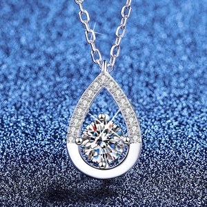 Collier en Argent Sterling 925 Moissanite pour Femmes Luxueux Pendentif Goutte d'Eau Couleur D Bijoux de Pierres Précieuses