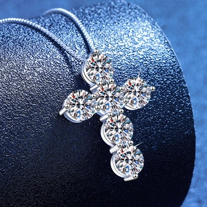 925 Sterling Silver Moissanite Cross Pendant Necklace For Women Personalized Box Chain High Quality Sparkly Religious Jewelry