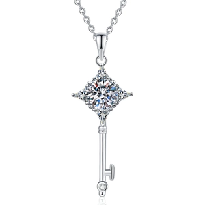 Collana in argento sterling 925 con ciondolo a chiave stella e moissanite da 1 carato