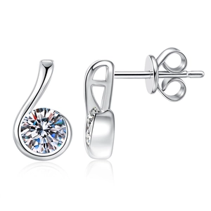 Minimalist S925 sterling silver music note earrings with brilliant moissanite stones