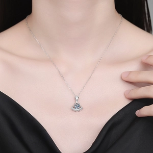 Elegant 1 carat moissanite fan-shaped skirt necklace pendant on a silver-tone chain