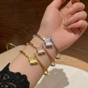 Butterfly Bangle Stainless Steel Matte Rhinestone Hinge Opening Waterproof Jewelry For Women Elegant Fashion