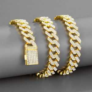 Chaîne cubaine dorée de 12 mm avec strass étincelants et fermoir à boîte sécurisé