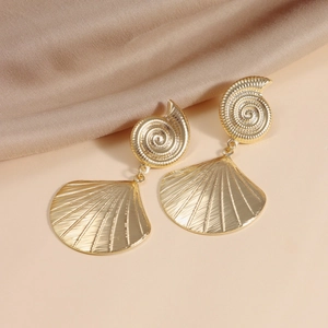 Bohemian gold conch and scallop shell earrings for beach ocean style jewelry set
