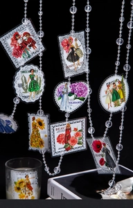 Dettaglio di adesivi vintage balletto in pizzo con illustrazioni moda retrò e fiori