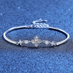 925 Sterling Silver Moissanite Bracelet Light Luxury Four-Leaf Clover Star Adjustable Bangle Women Fine Jewelry Gift