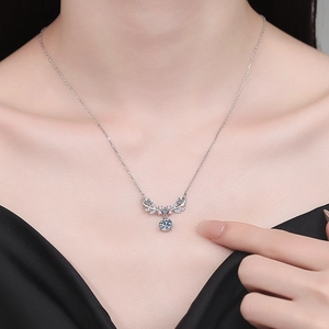 S925 sterling silver necklace with 1ct moissanite pendant in floral leaf design