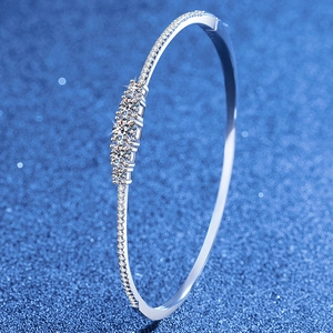 925 Sterling Silver Moissanite Bracelet For Women Minimalist Open Bangle Jewelry With Gra Certificate Sparkling Ornament