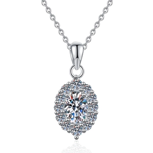 Lussuosa collana in argento S925 con pendente ovale in moissanite e diamanti a raggiera