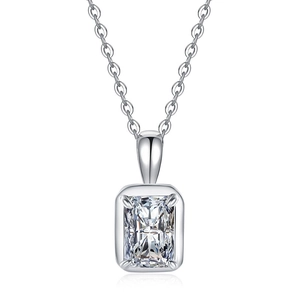 Elegante S925 sterling zilveren ketting met emerald geslepen moissaniet hanger