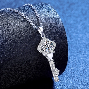 Elegant S925 sterling silver crown key moissanite necklace with brilliant heart-shaped pendant