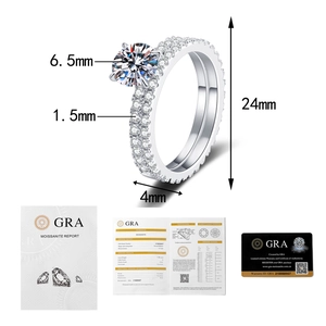 Detailed view of S925 silver moissanite ring with dimensions and GRA certification card