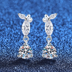 Elegant Leaf Dangle Earrings With 925 Sterling Silver Earring Post Moissanite Round Brilliant Cut Sparkling Zircon Artificial Pearl