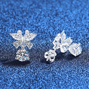 Boucles d'oreilles papillon exquises en argent S925 avec cristaux et perles blanches