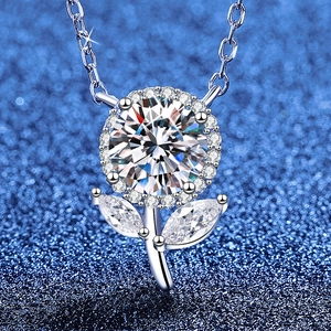 Luxueux Collier Pendentif Fleur en Argent Sterling 925 Moissanite pour Femmes Couleur D VVS1 Bijoux Fins Cadeau