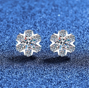 S925 Sterling Silver Snowflake Stud Earrings For Women Sparkling Moissanite Jewelry Luxury Elegant Snowflake Ear Studs