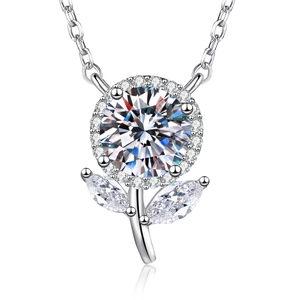 Collier pendentif fleur de cerisier en argent sterling S925 avec pierres de moissanite d'éclat