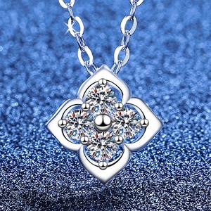 Vintage 925 Sterling Silver Clover Necklace For Women Moissanite Pendant With GRA Certificate Gold Silver Plated Jewelry