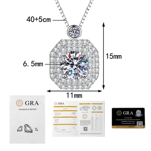 Vue détaillée du collier en argent S925 avec pendentif moissanite et certificat GRA