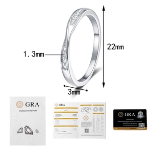 Detail showing S925 silver moissanite ring with GRA certification and 1.0ct D color VVS1 specs