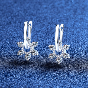 S925 Sterling Silver Moissanite Flower Huggie Hoop Earrings For Women Luxury Dainty Leverback Inlaid Moissanite Floral Jewelry Gift