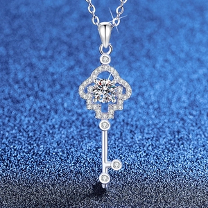 925 Sterling Silver Moissanite Key Pendant Necklace For Women Luxury Crown Shape Hearts and Arrows Fine Jewelry Gift