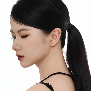 Minimalist S925 sterling silver irregular geometric ear cuff and stud earring on model