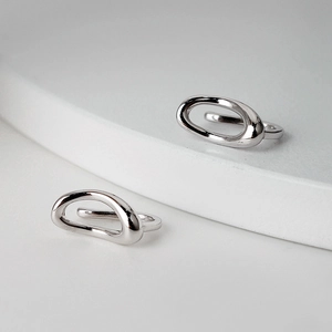 Minimalist S925 sterling silver geometric oval ear cuffs for women with polished finish
