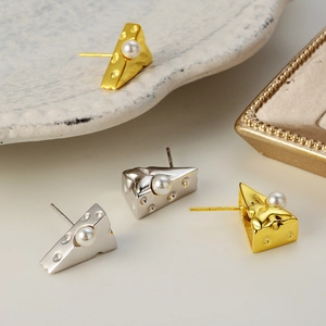 Creative S925 sterling silver cheese stud earrings with pearls in gold and silver