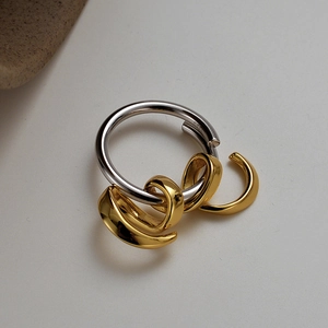 S925 sterling zilveren minimalistische ring met goud- en zilverkleurige maan-elementen in tweekleur