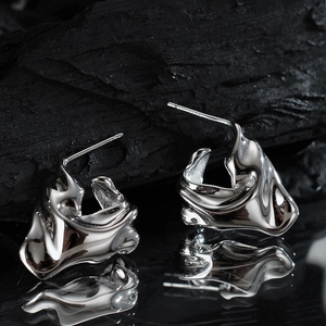 925 Sterling Silver Irregular Liquid Metal Stud Earrings Minimalist Lava Texture Tin Foil Design Artistic Jewelry For Women