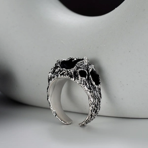 Retro S925 sterling silver open ring with volcanic lava texture and oxidized finish