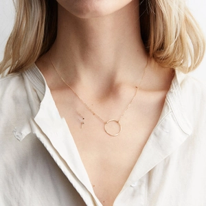 Minimalist Stainless Steel Hammered Circle Pendant Necklace For Women Elegant Geometric Round Charm Chain Jewelry Gift