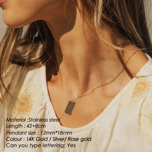 Collier avec pendentif rectangle poli 18x12mm en acier inoxydable avec gravure personnalisée