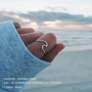 Minimalist silver wavy wave ring in 316L stainless steel for women, beach style jewelry