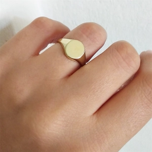 Minimalist Stainless Steel Signet Ring For Women Men Polished Round Disc Plain Band Ring Geometric Fashion Jewelry Gift