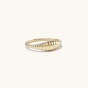 Minimalist 18K gold plated stainless steel croissant ring with ribbed texture design