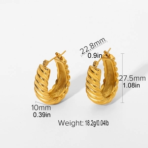 Detailed size specifications for chunky golden twisted hoop earrings with dimensions