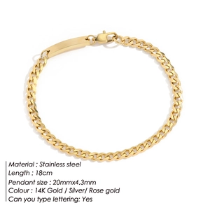 Detail of 18cm gold Cuban chain bracelet showing 20mm customizable engraving plate