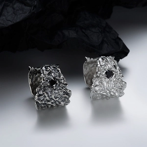 Vintage S925 sterling silver wide band rings with lava texture and black gemstones
