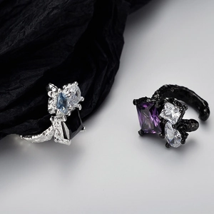 Artistic S925 silver ear clips with sparkling square zircon and vintage textured finish
