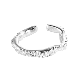 Minimalist S925 sterling silver open ring with raindrop texture and polished finish