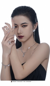 Baroque pearl jewelry set featuring irregular pendant and silver chain accessories