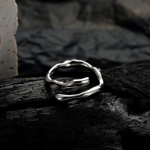 S925 sterling silver minimalist irregular lava ring with polished organic texture