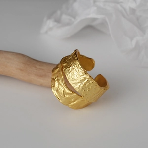 Exaggerated S925 sterling silver wide open ring with gold water ripple texture