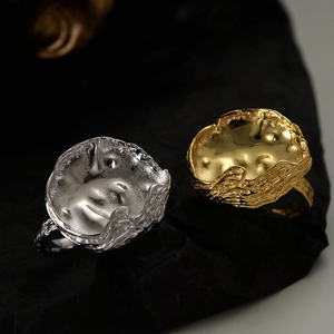 Übertriebene S925 Sterlingsilber Ringe mit Hammerschlagstruktur in Gold und Silber