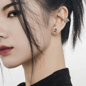 Modern S925 silver bamboo ear cuff set featuring a green aventurine bead for women