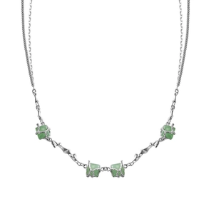 Collier bambou en argent S925 moderne avec pierres d'aventurine verte sur fond blanc